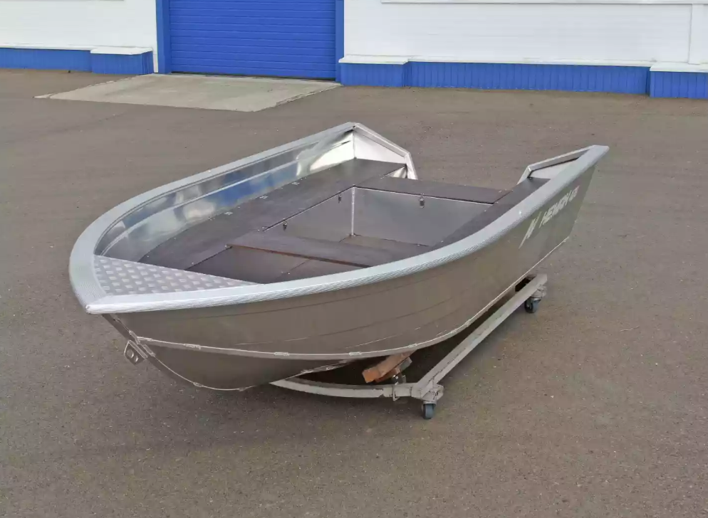 Алюминиевая лодка  Неман-420 в Курске
