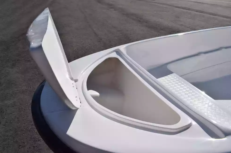 Стеклопластиковая лодка Пингвин (тримаран) в Курске