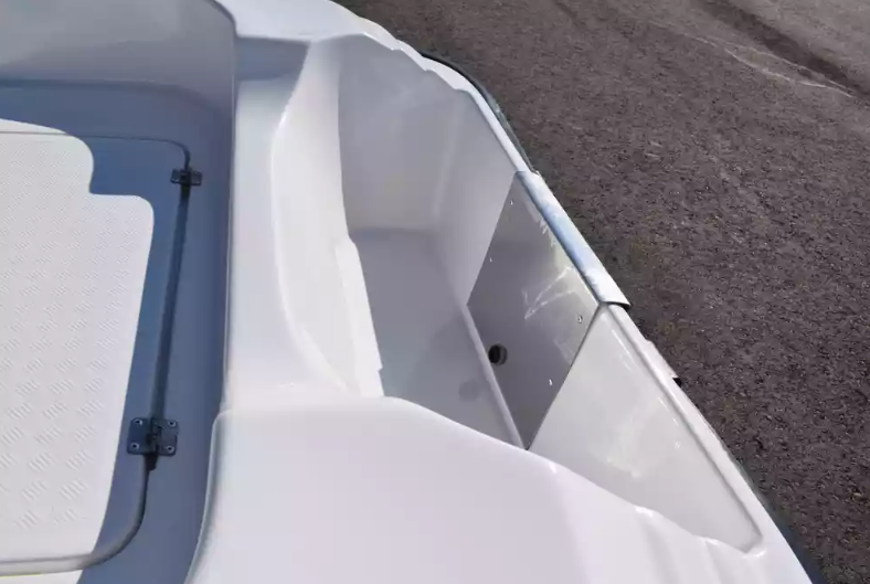 Стеклопластиковая лодка Пингвин (тримаран) в Курске