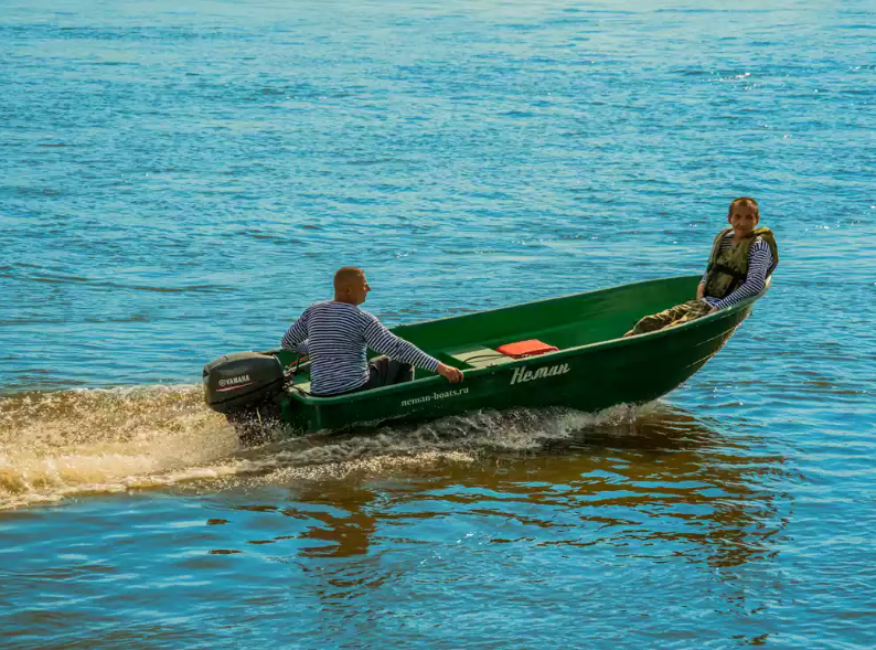 Стеклопластиковая лодка Neman-340 (тримаран) в Курске