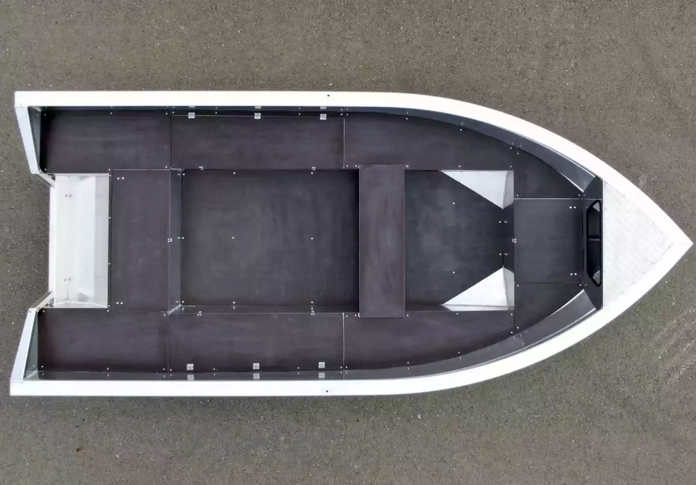 Алюминиевая лодка  Неман-420 в Курске