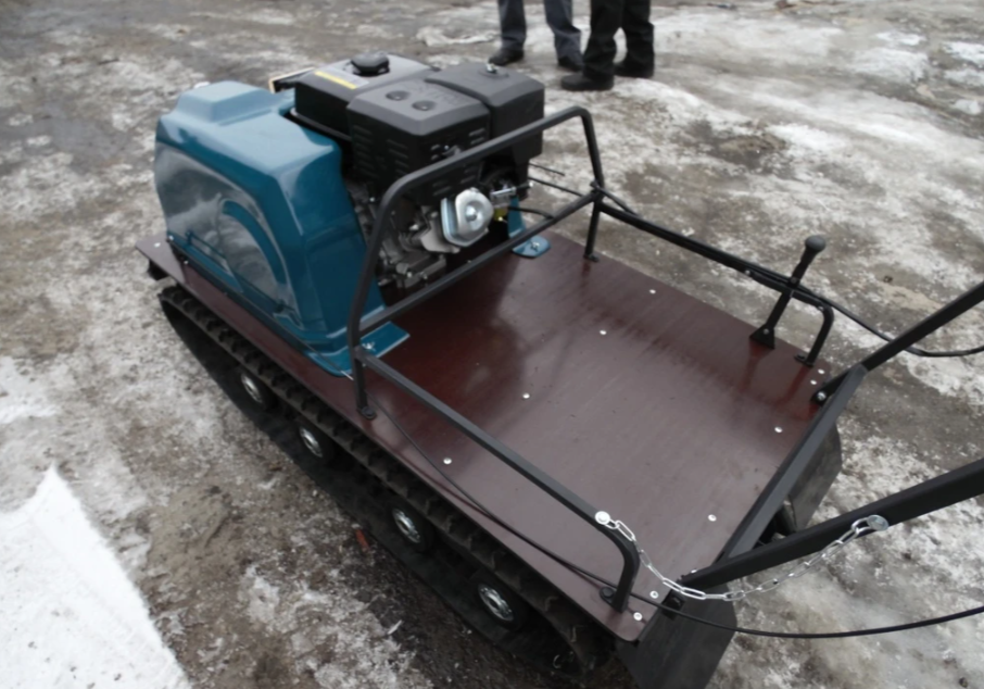 Мотобуксировщик AhtaR LR13 с реверс-вариатором Буран (задний ход) в Курске