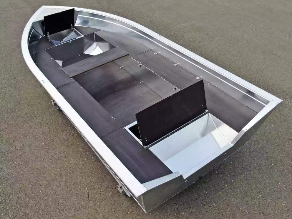 Алюминиевая лодка  Неман-420 в Курске