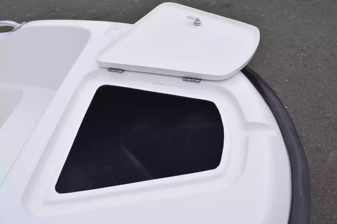 Стеклопластиковая лодка Пингвин New (тримаран) в Курске