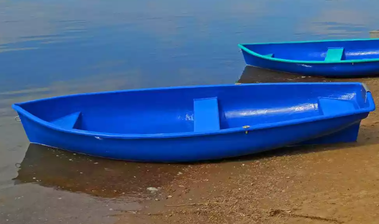 Стеклопластиковая лодка Омуль в Курске