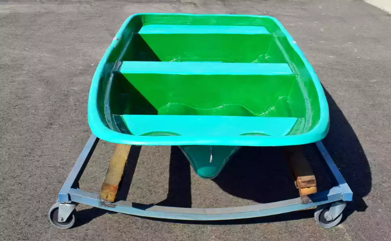 Стеклопластиковая лодка Старт (тримаран) в Курске