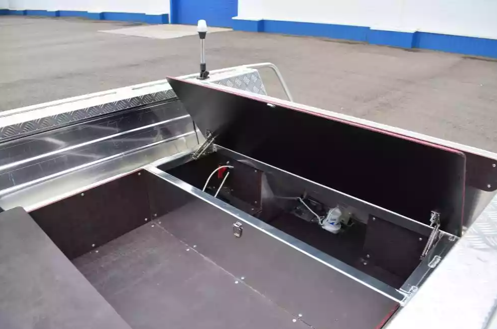 Алюминиевая лодка Wyatboat-390 DCM Увеличенный борт в Курске
