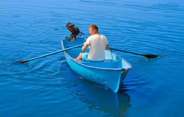 Стеклопластиковая лодка Омуль в Курске