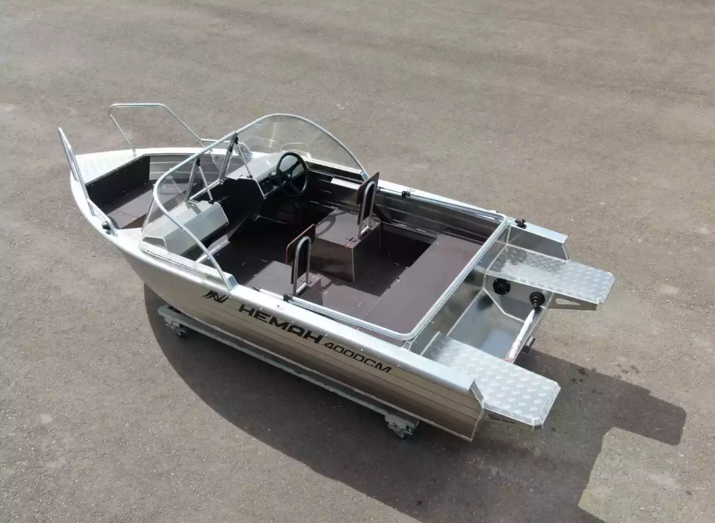 Алюминиевая лодка  Неман-400 DCM NEW в Курске