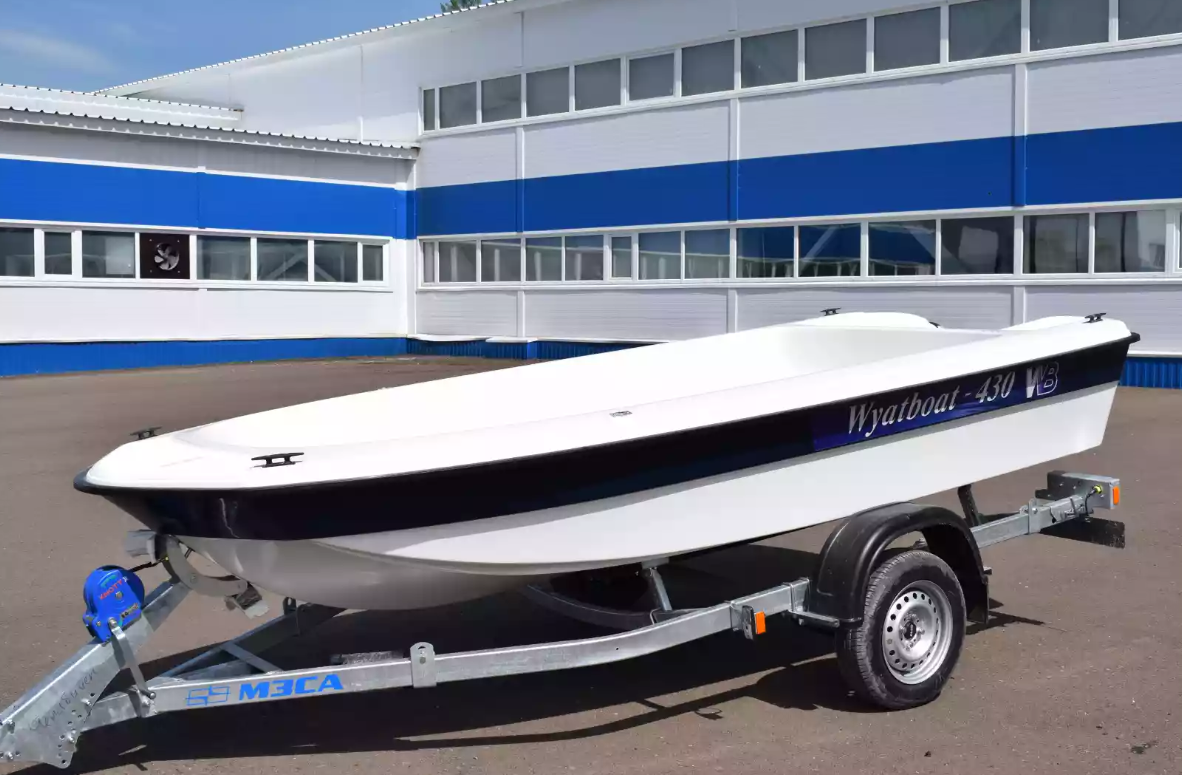 Стеклопластиковая лодка Wyatboat 430 тримаран в Курске