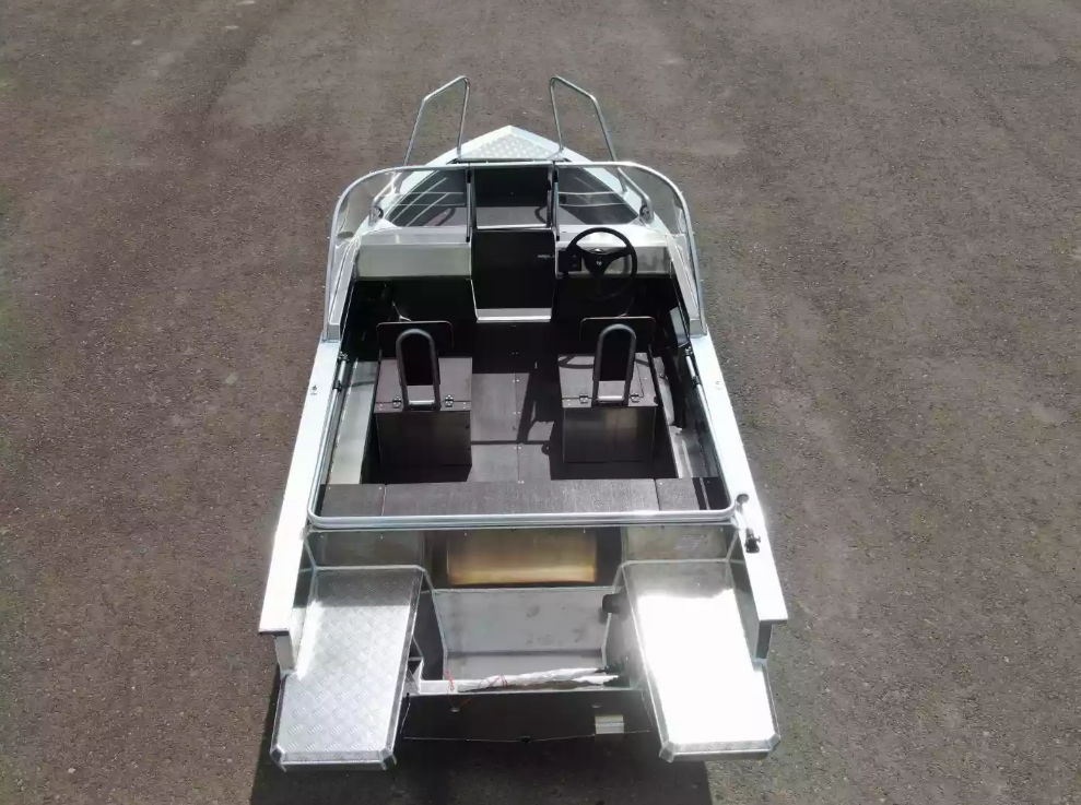 Алюминиевая лодка  Неман-400 DCM NEW в Курске