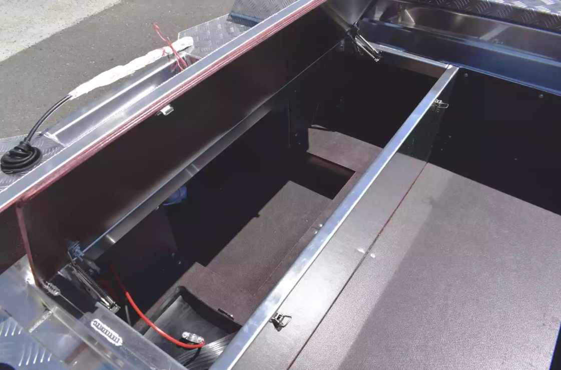 Алюминиевая лодка Wyatboat-390 DCM в Курске