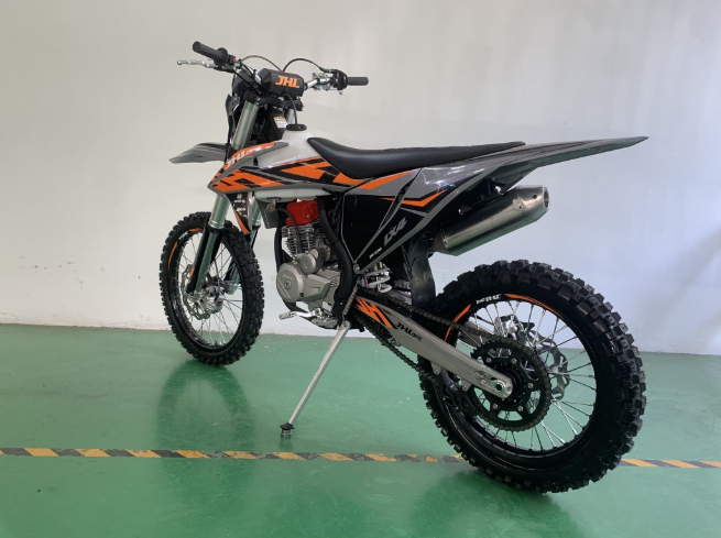 Мотоцикл JHLMOTO JHL LX4 CB300RL (175FMN) в Курске