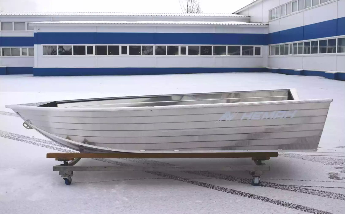 Алюминиевая лодка Неман-400 в Курске
