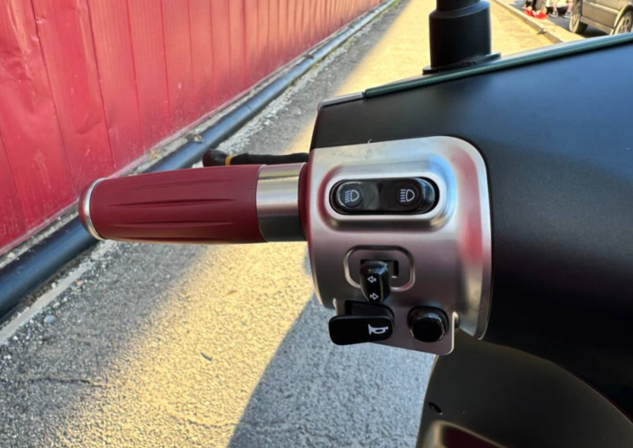 Скутер PROMAX Miami 240 (49) в Курске