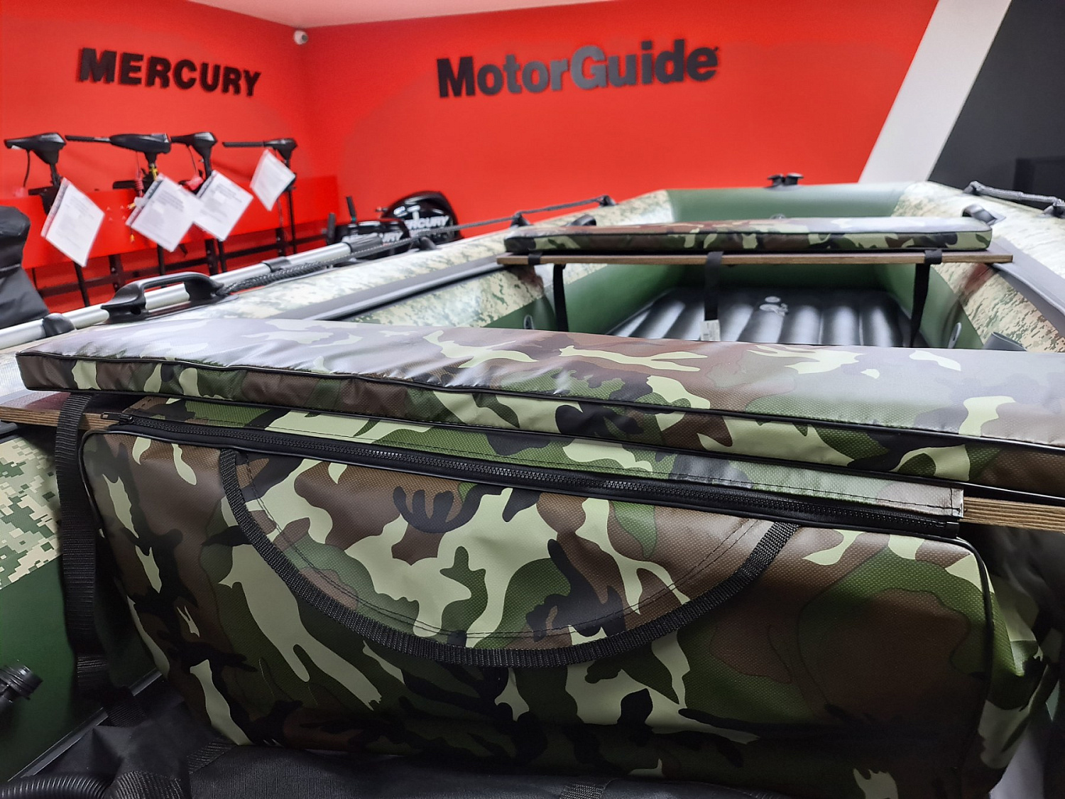 КОМПЛЕКТ МЯГКИХ НАКЛАДОК С СУМКОЙ ДЛЯ ЛОДОК 105Х20 КАМУФЛЯЖ в Курске